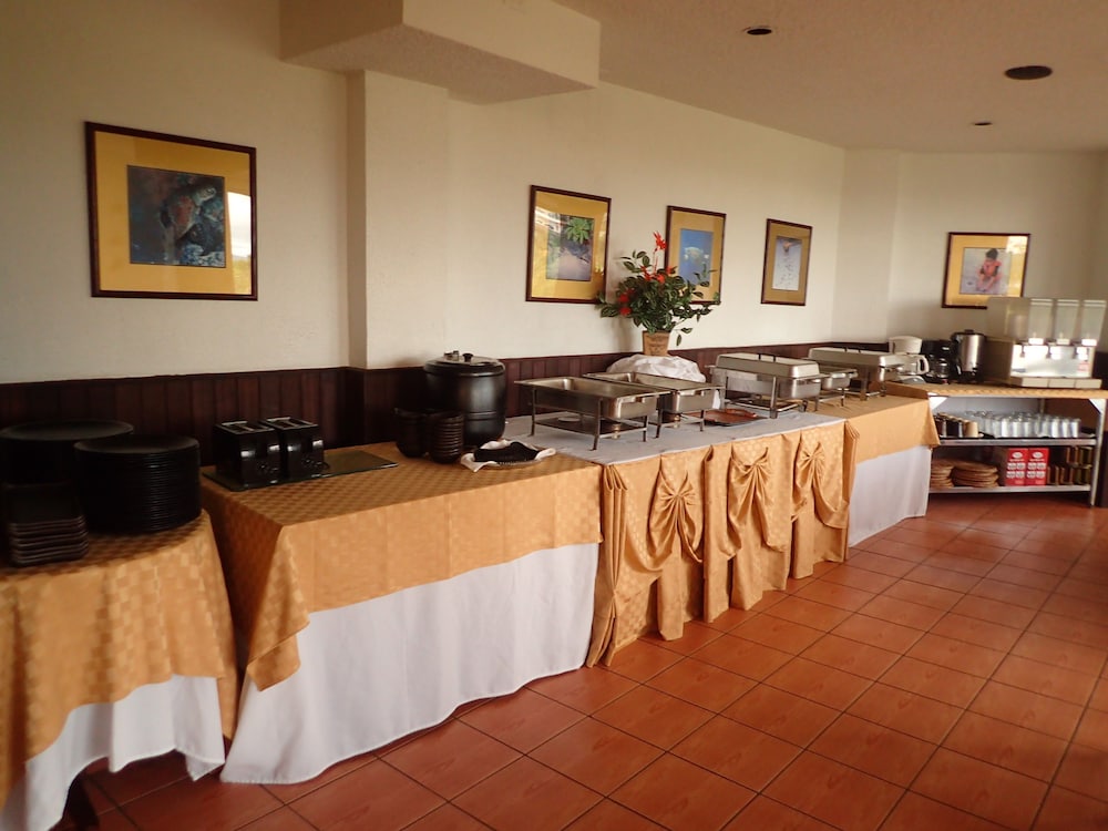 Cliffside Hotel by null