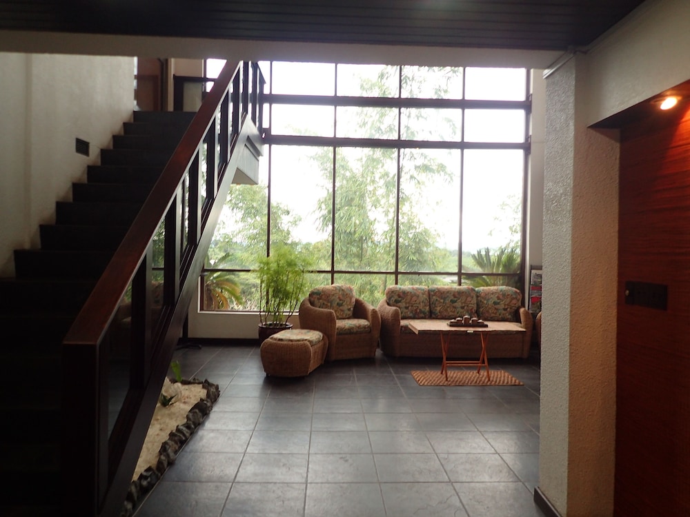 Cliffside Hotel by null