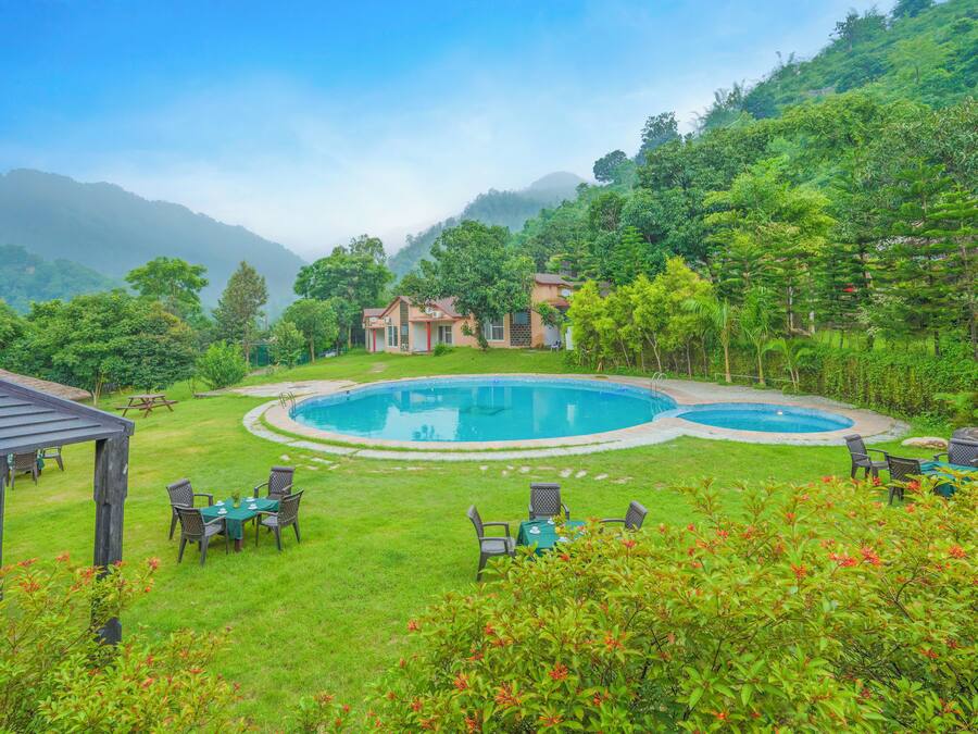 Kolam renang tertutup, kolam renang terbuka, payung kolam