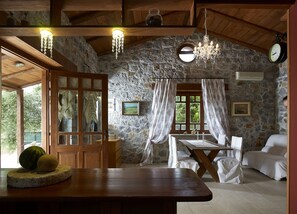 Superior Villa | In-room dining - Fortino Villas (Chania)