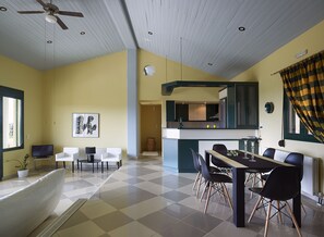 Villa Deluxe | Matservice på rummet