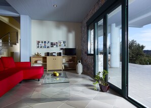 Deluxe Villa | Living room | Flat-screen TV - Fortino Villas (Chania)