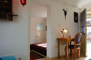 Doppel- oder Zweibettzimmer, Meerblick | Wohnbereich