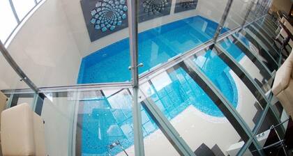 Iceberg Hotel