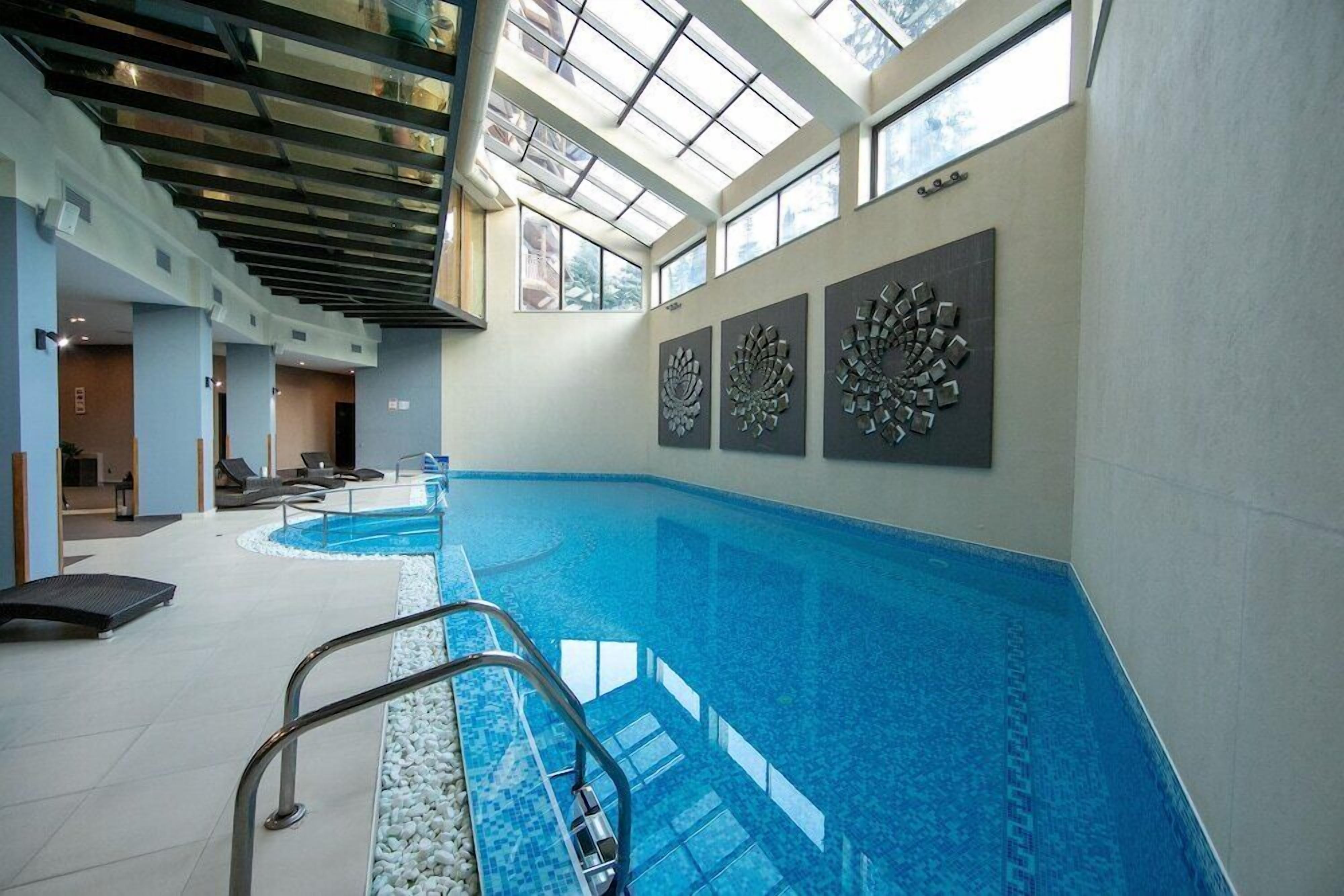Indoor pool, outdoor pool