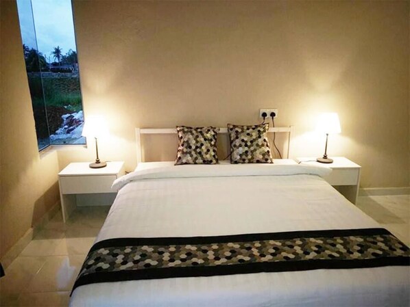 雙人房 | 書桌、熨斗/熨衫板、摺床/加床、免費 Wi-Fi