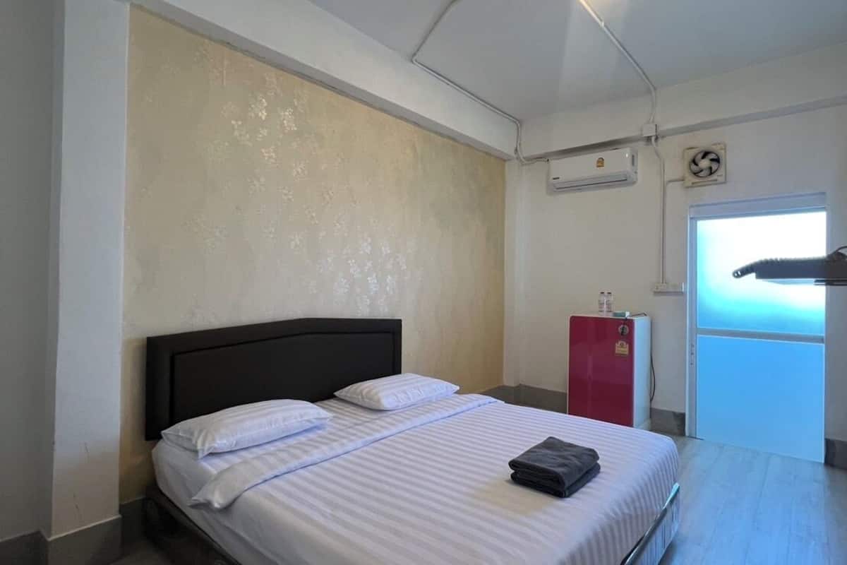 Doppelzimmer | 1 Schlafzimmer, Schreibtisch, Bügeleisen/Bügelbrett, kostenloses WLAN