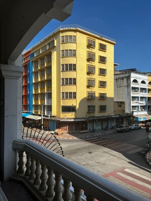 家庭三人房, 阳台 | 阳台景 观