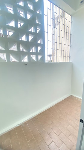 Sandee Room