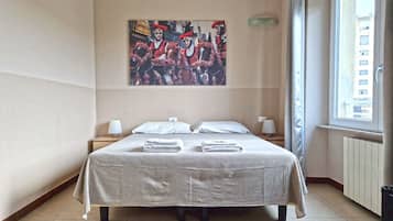 Bureau, chambres insonorisées, Wi-Fi gratuit, draps fournis