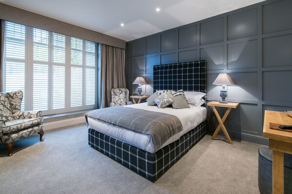 غرفة عائلية (Deluxe) | مكتب ومكواة/لوح كي وأسرّة قابلة للطي وإنترنت سلكي مجاني