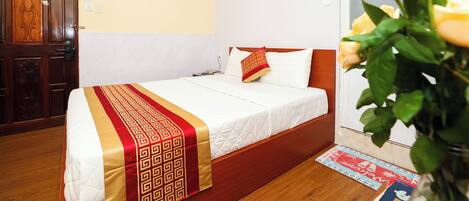 Superior Double Room | 1 bedroom, premium bedding, minibar, desk