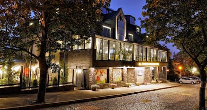 All Seasons Residence Hotel