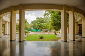 Lobby lounge - The Chitvan Resort (Ajmer)