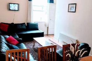 Flat-screen TV - Metrostays - O'Connell Street 84-2 (Dublin)