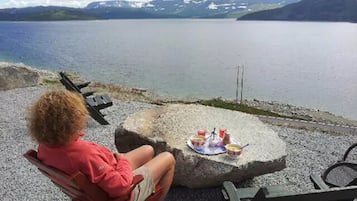 Lunch och middag serveras