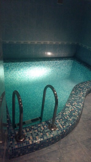 Una piscina techada
