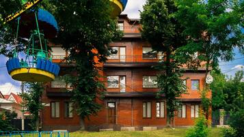 Overnatningsstedets facade