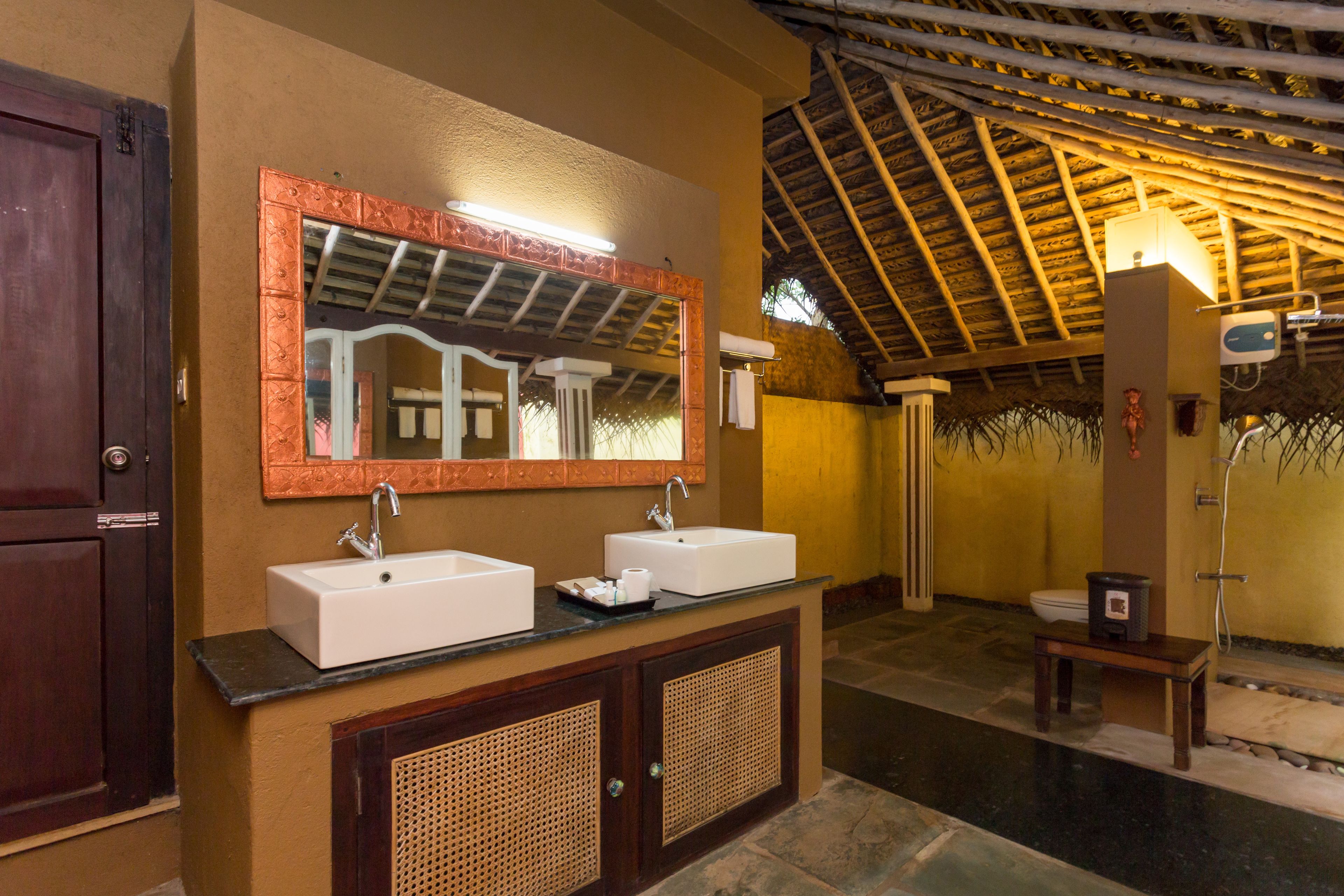 superior double room, 1 bedroom, beach view, sea facing | bathroom | shower, rainfall showerhead, free toiletries, hair dryer