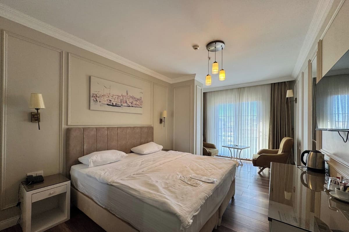 In-room safe, desk, soundproofing, iron/ironing board