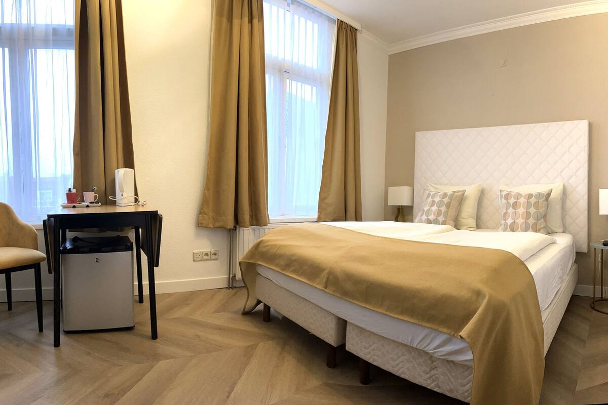 Habitación doble | Insonorización, wifi gratis y ropa de cama