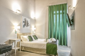 Habitación doble superior, no fumadores | Ropa de cama de alta calidad, caja fuerte, escritorio