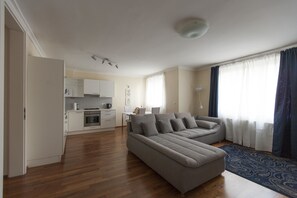 Appartement Confort, 1 chambre, cuisine | Coin séjour