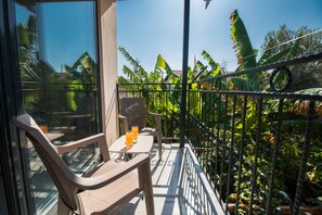 Quarto standard, vista para a montanha | Sacada