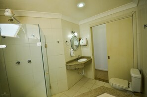 Suite | Bathroom | Towels