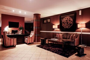 Lobby - Oak Plaza Suites (Kumasi)