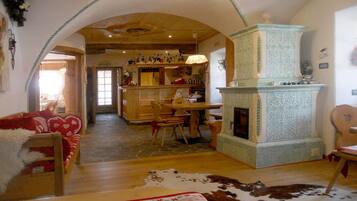 Área de estar no saguão