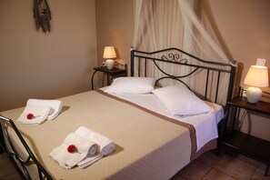 Interior detail - Christianna Studios (Lefkada)