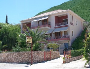 Property grounds - Christianna Studios (Lefkada)
