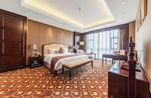 Minibar, in-room safe, desk, soundproofing - Jinling New Town Hotel Nanjing (Nanjing)