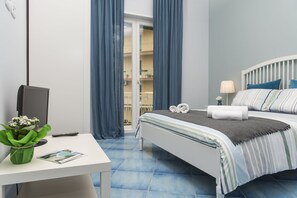 Deluxe Triple Room | View from room - CAPRI B&B (Salerno)