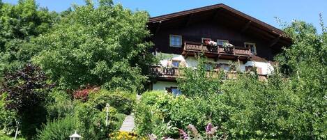 Voorkant van accommodatie