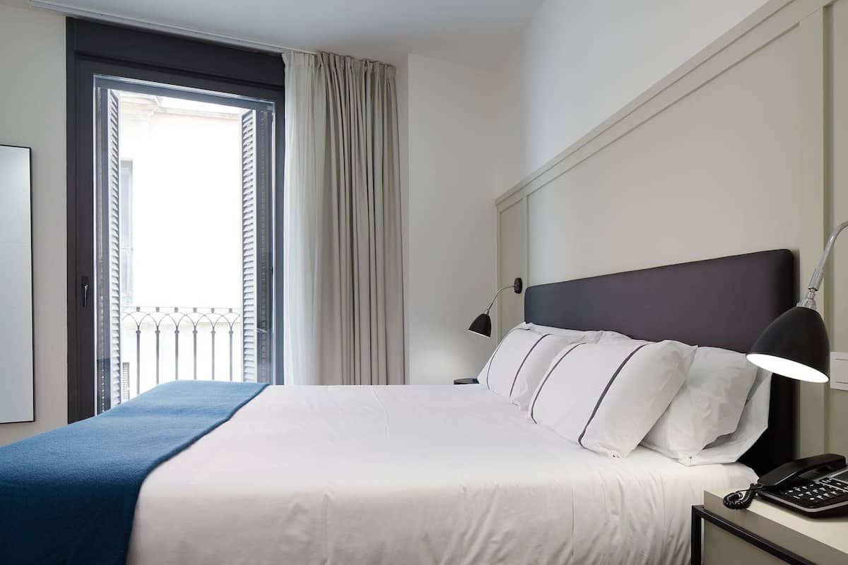 Superior Apartment, 2 Bedrooms | Premium bedding, down comforters, in-room safe, blackout drapes
