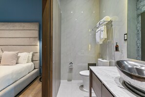 Junior Suite | Premium bedding, down comforters, Select Comfort beds, in-room safe - Casa Prim Hotel Boutique (Mexico City)