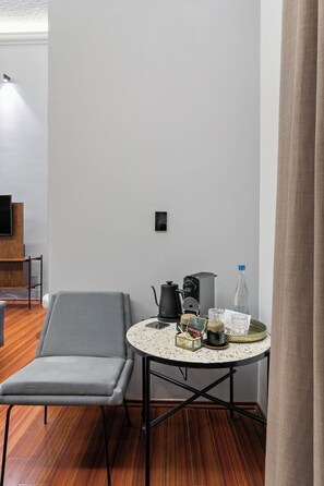 Elite Double Room Single Use | Premium bedding, down comforters, Select Comfort beds, in-room safe - Casa Prim Hotel Boutique (Mexico City)