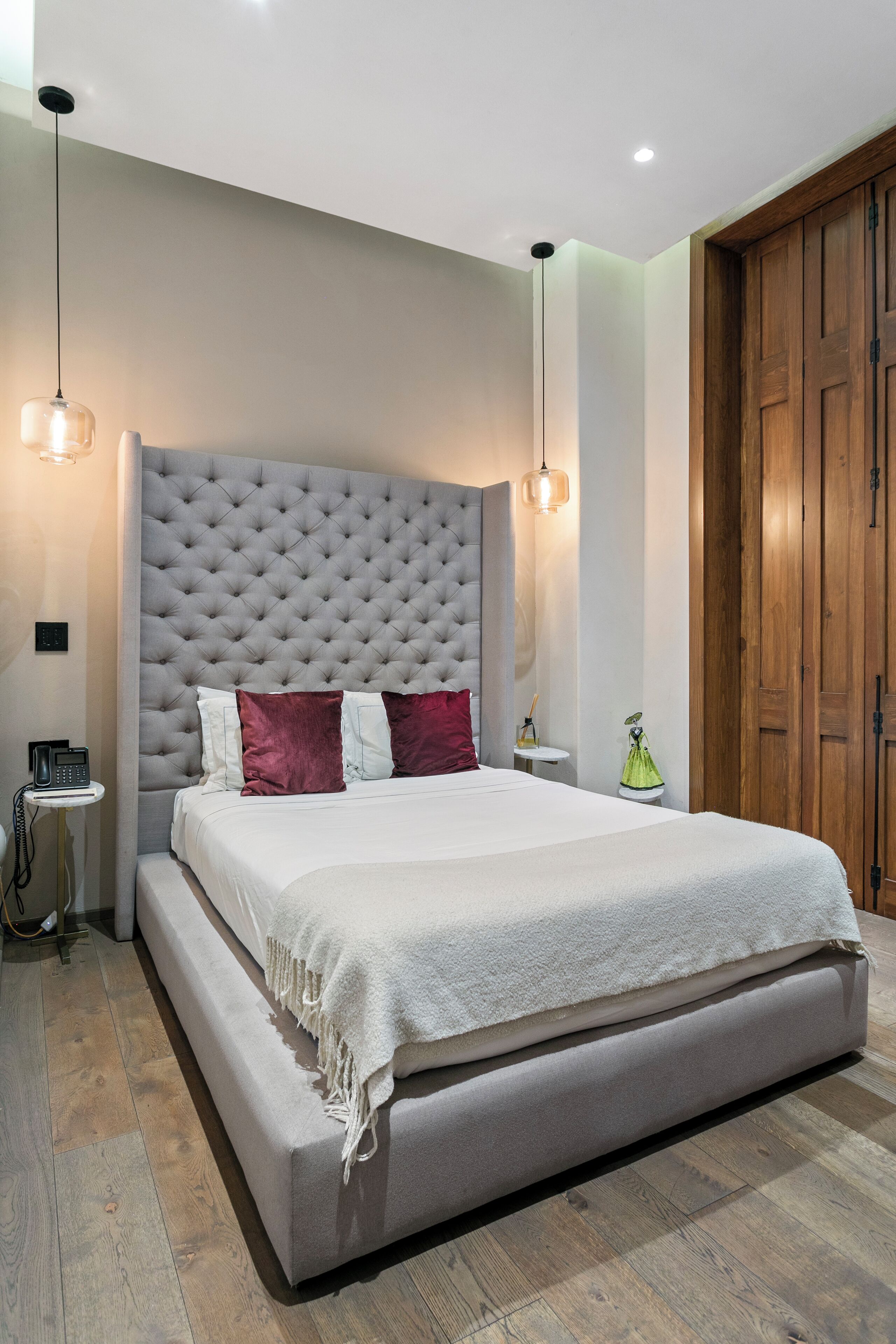 標準客房 | 高級寢具、羽絨被、Select Comfort 床墊、客房內保險箱