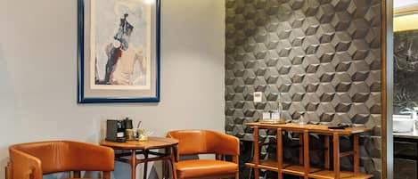 Junior Suite | Premium bedding, down comforters, Select Comfort beds, in-room safe