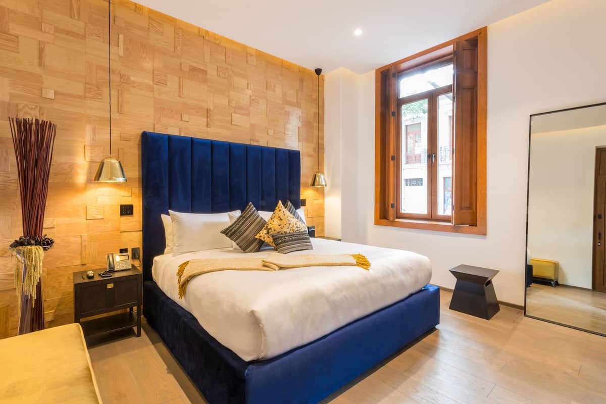 Master suite con tina