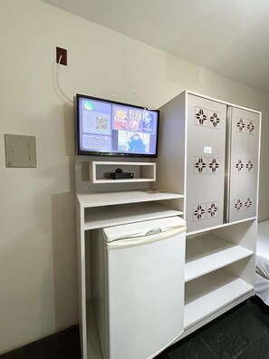 Minibar, mörkläggningsgardiner, strykjärn/strykbräda och gratis wi-fi