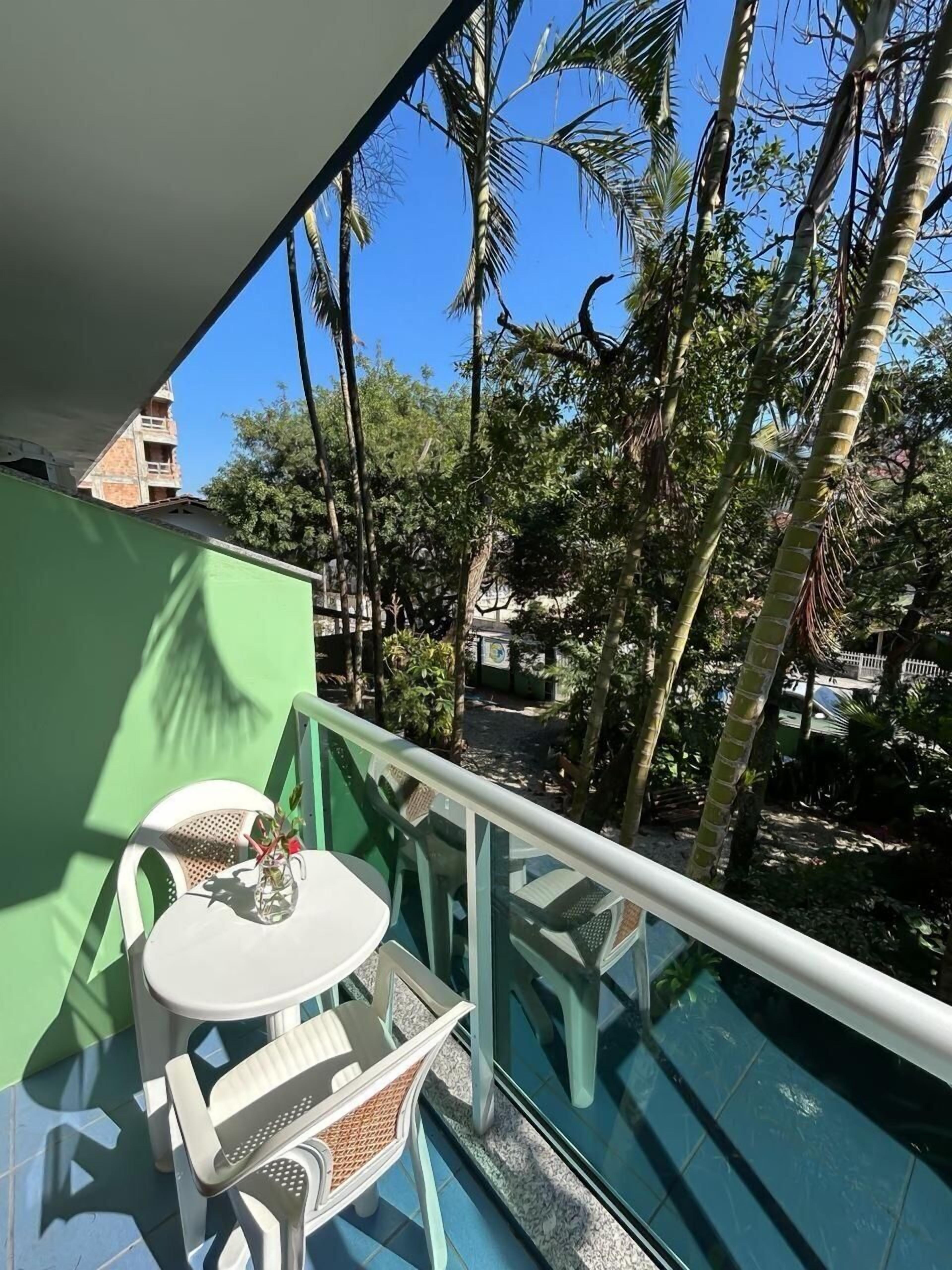 Suite | Outdoor dining