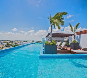 Outdoor pool - Koox Moma 42 Condhotel (Playa del Carmen)