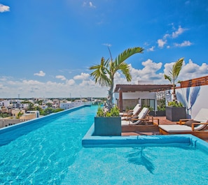 Outdoor pool - Koox Moma 42 Condhotel (Playa del Carmen)