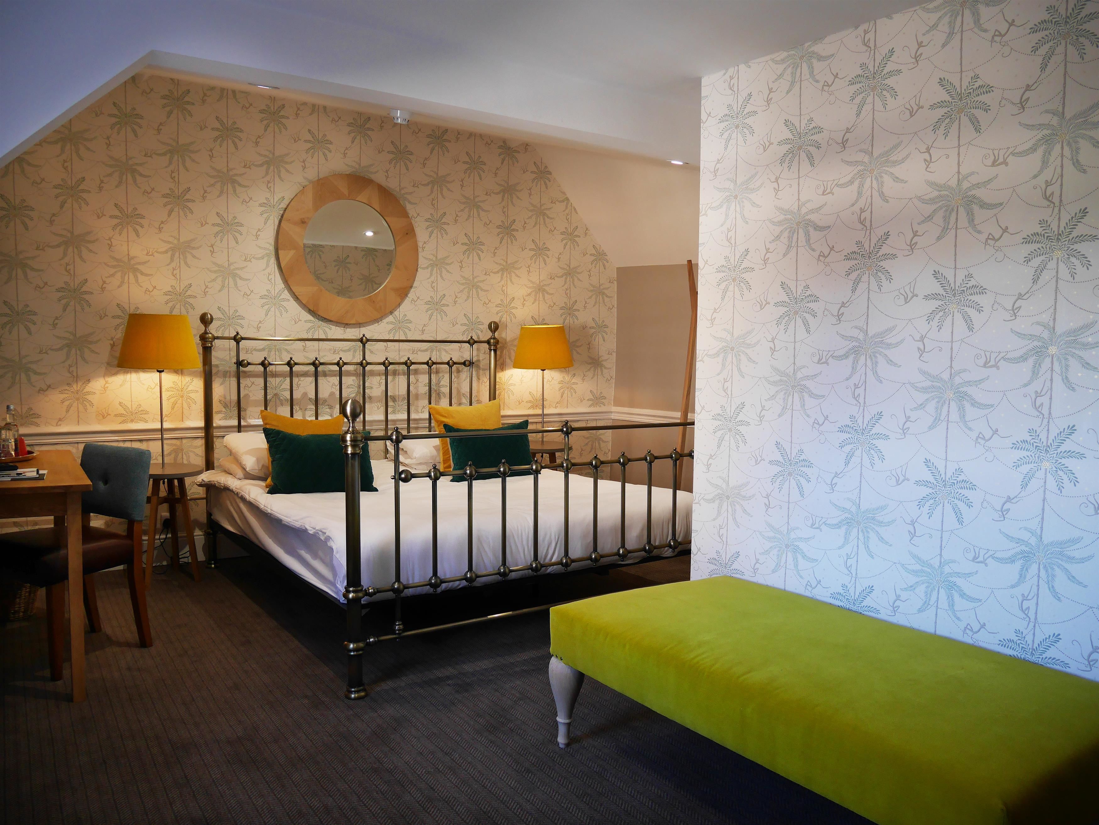 Standard Double Room | Iron/ironing board, free WiFi, bed sheets