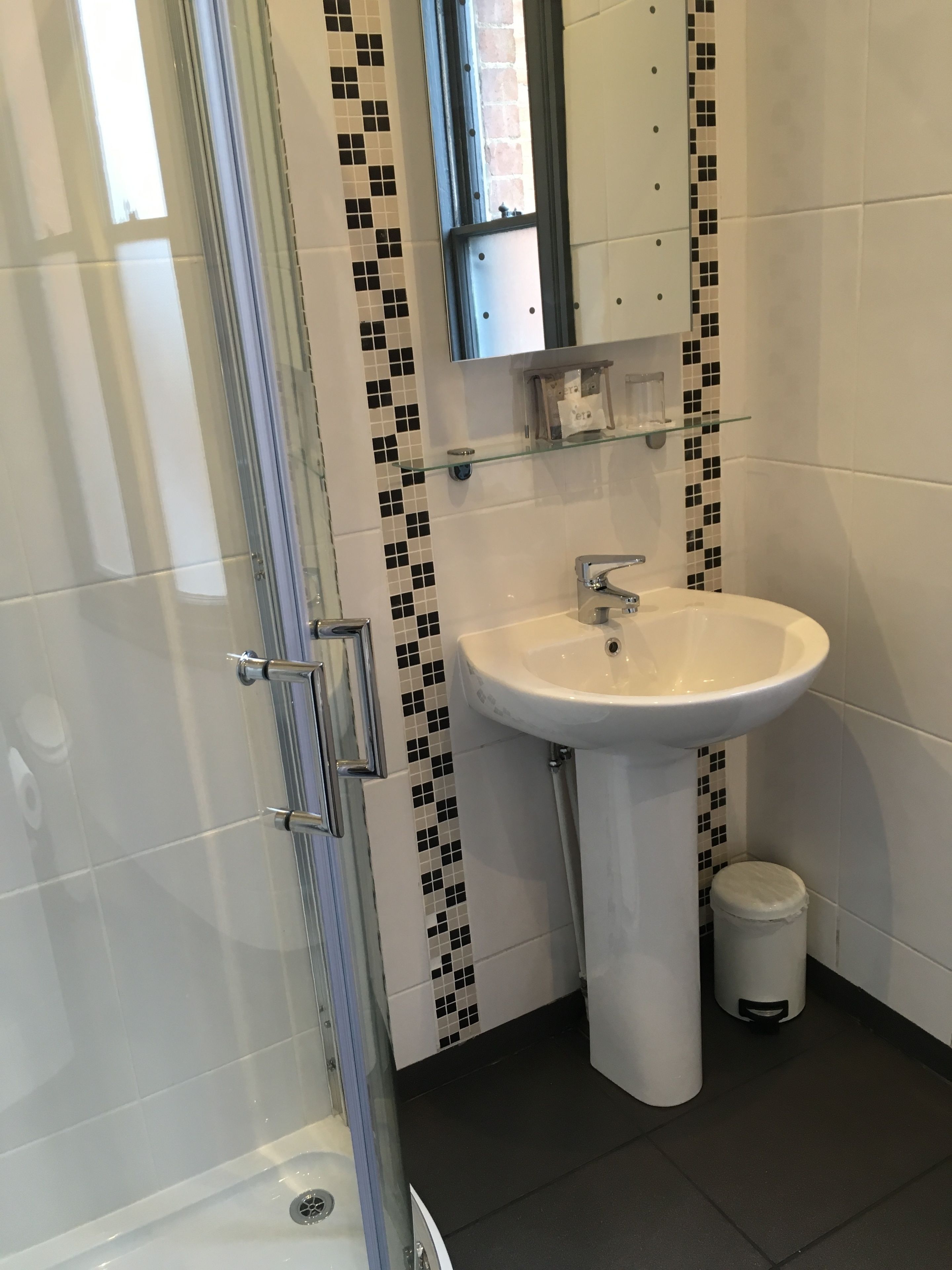 double room (room 2) | bathroom | free toiletries, hair dryer, towels