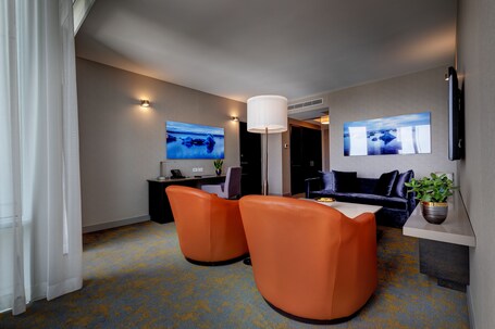 Hotel X Toronto by Library Hotel Collection - Image 44