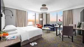 Quarto club, 1 cama King e sofá-cama, no canto | Roupas de cama de algodão egípcio, roupas de cama premium